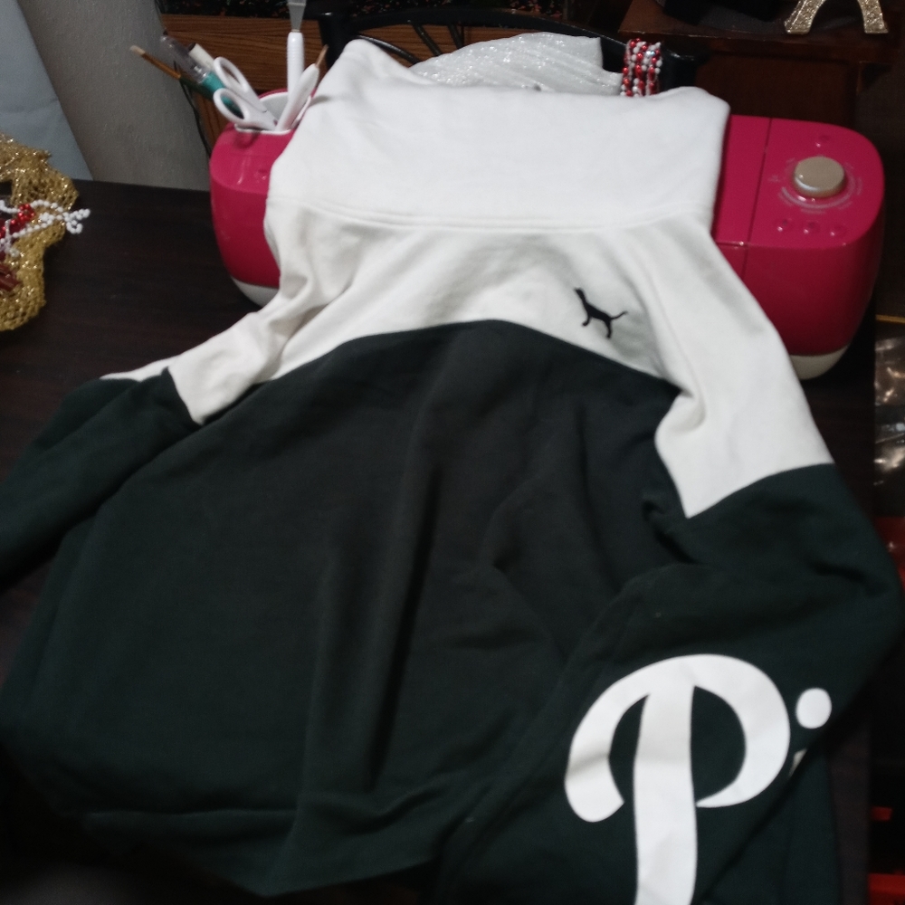 Pink Cowell neck sweatet